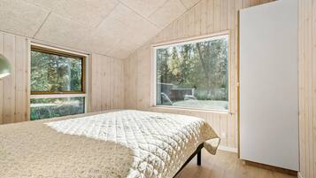 4 bedrooms, free WiFi