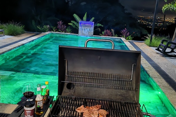 Casa, 6 quartos, acessível, piscina particular | Área para churrasco/piquenique