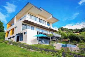 House, 6 Bedrooms, Accessible, Private Pool | Exterior