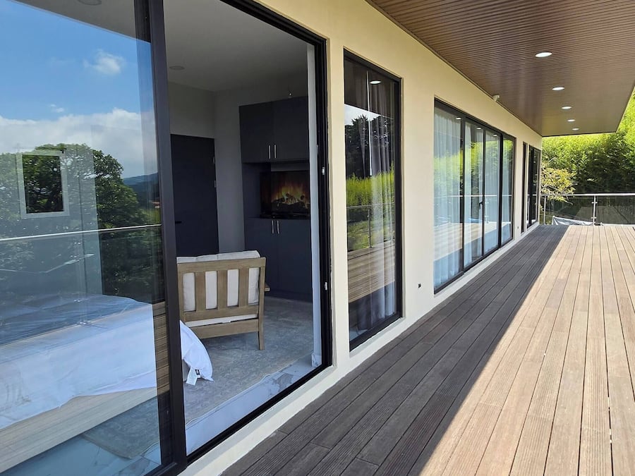 Ferienhaus, 6 Schlafzimmer, barrierefrei, eigener Pool | Terrasse/Patio