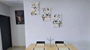 Dining room - La Parada House 25 (Concepción)