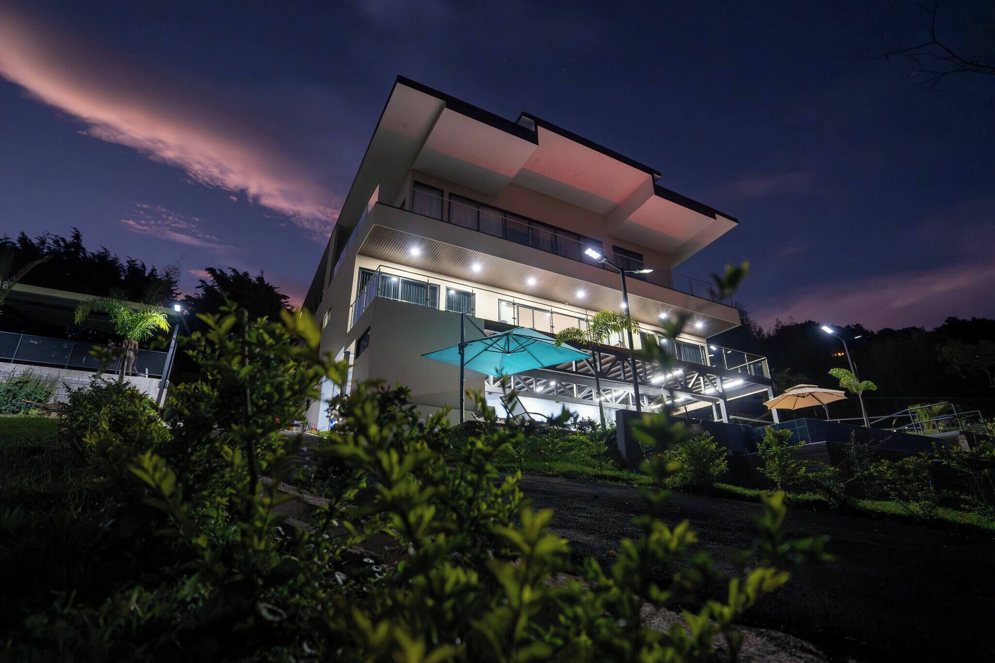 Nhà, 6 phòng ngủ, phù hợp cho người khuyết tật, hồ bơi riêng | Ngoại thất