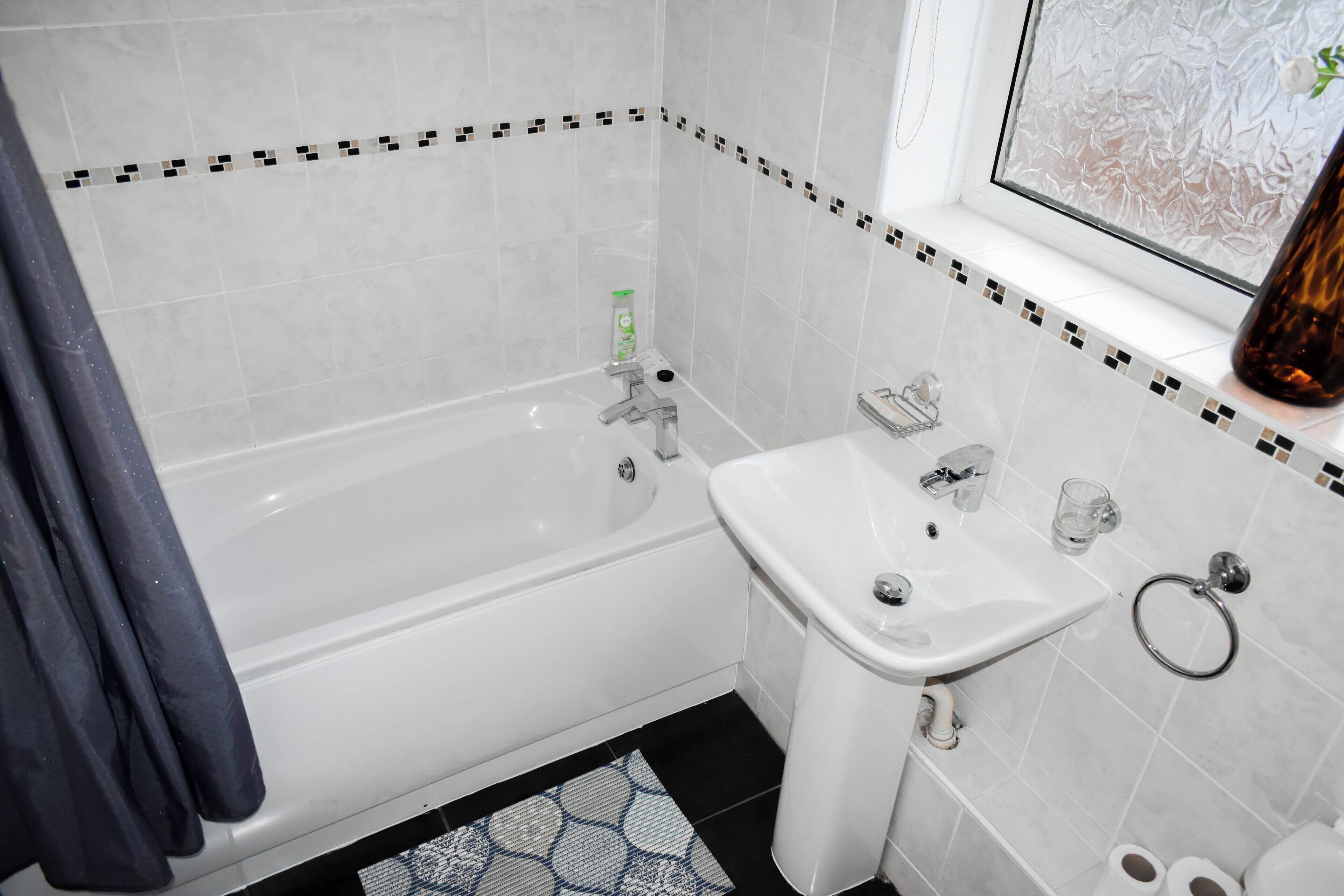 House, 3 Bedrooms | Bathroom