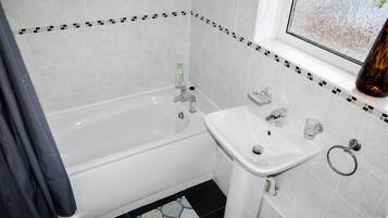 Nhà, 3 phòng ngủ | Phòng tắm