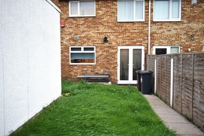 House, 3 Bedrooms | Property grounds