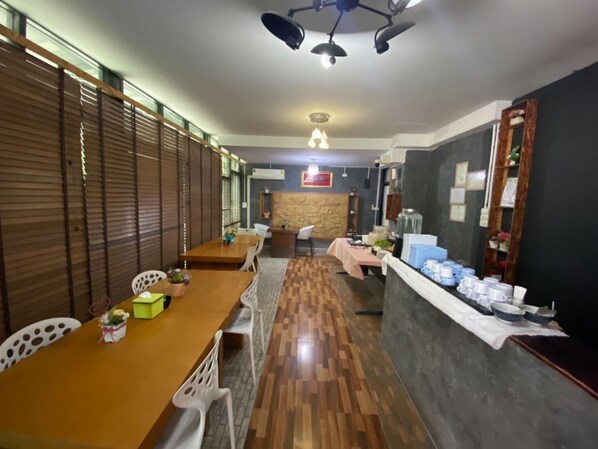 รวมอาหารเช้าแบบท้องถิ่น ทุกวัน