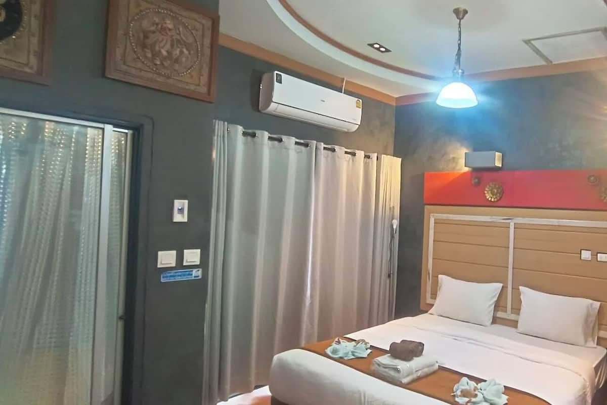 Deluxe Single Room, Mountain View | Free WiFi
