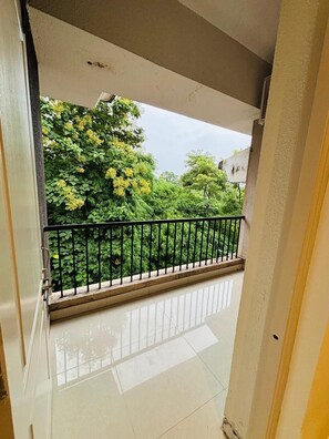 Luxury Apartment, Garden View | Balcony view