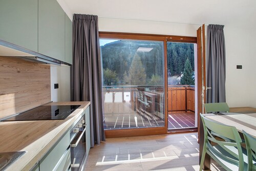 Apartment '3' with Mountain View, Shared Garden and Wi-Fi