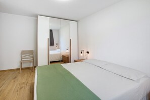 2 bedrooms, WiFi, bed sheets
