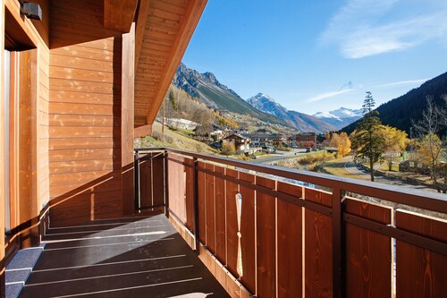 Apartment '5' with Mountain View, Shared Garden and Wi-Fi