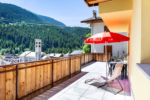 Apartment '1' with Mountain View, Shared Terrace and Wi-Fi