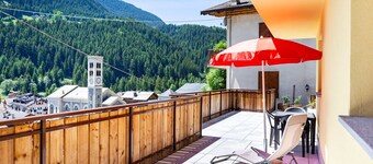 Apartment '1' mit Bergblick, Gemeinschaftsterrasse und WLAN