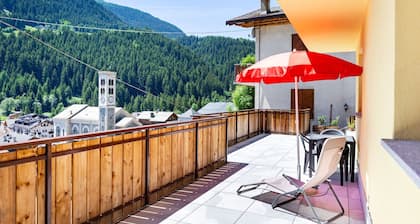 Apartment '1' with Mountain View, Shared Terrace and Wi-Fi