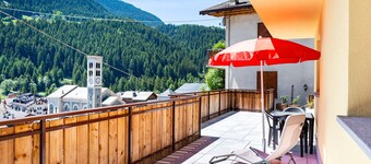 Apartment '1' with Mountain View, Shared Terrace and Wi-Fi