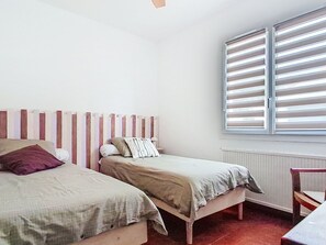 2 bedrooms, internet