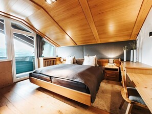 1 Schlafzimmer, Schreibtisch, WLAN, Bettwäsche