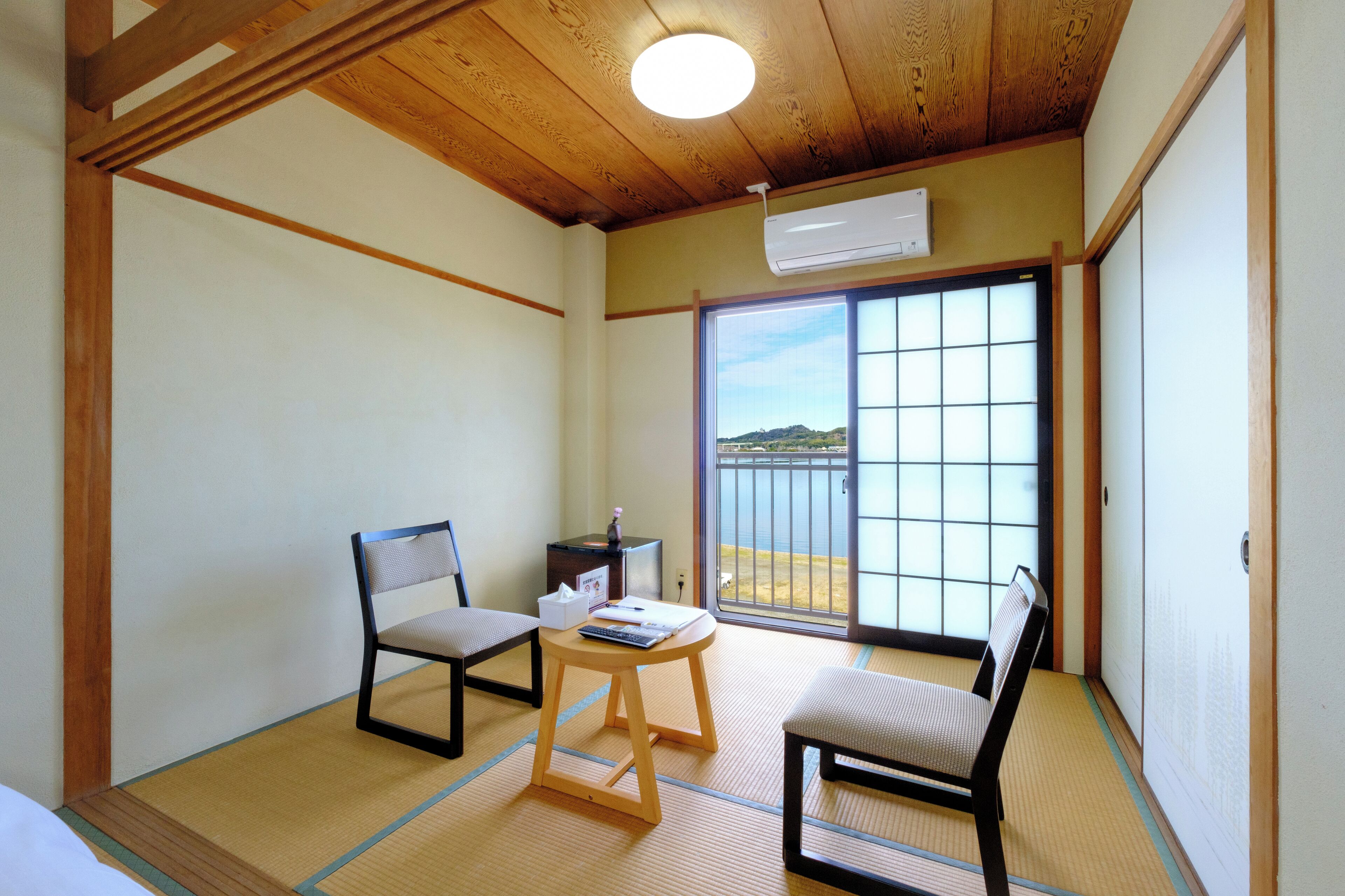 Standard Twin Room, Partial Lake View | In-room safe, blackout drapes, free WiFi