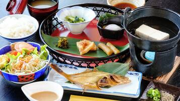 Daily Japanese breakfast (JPY 2200 per person)