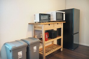 Blackout drapes, free WiFi