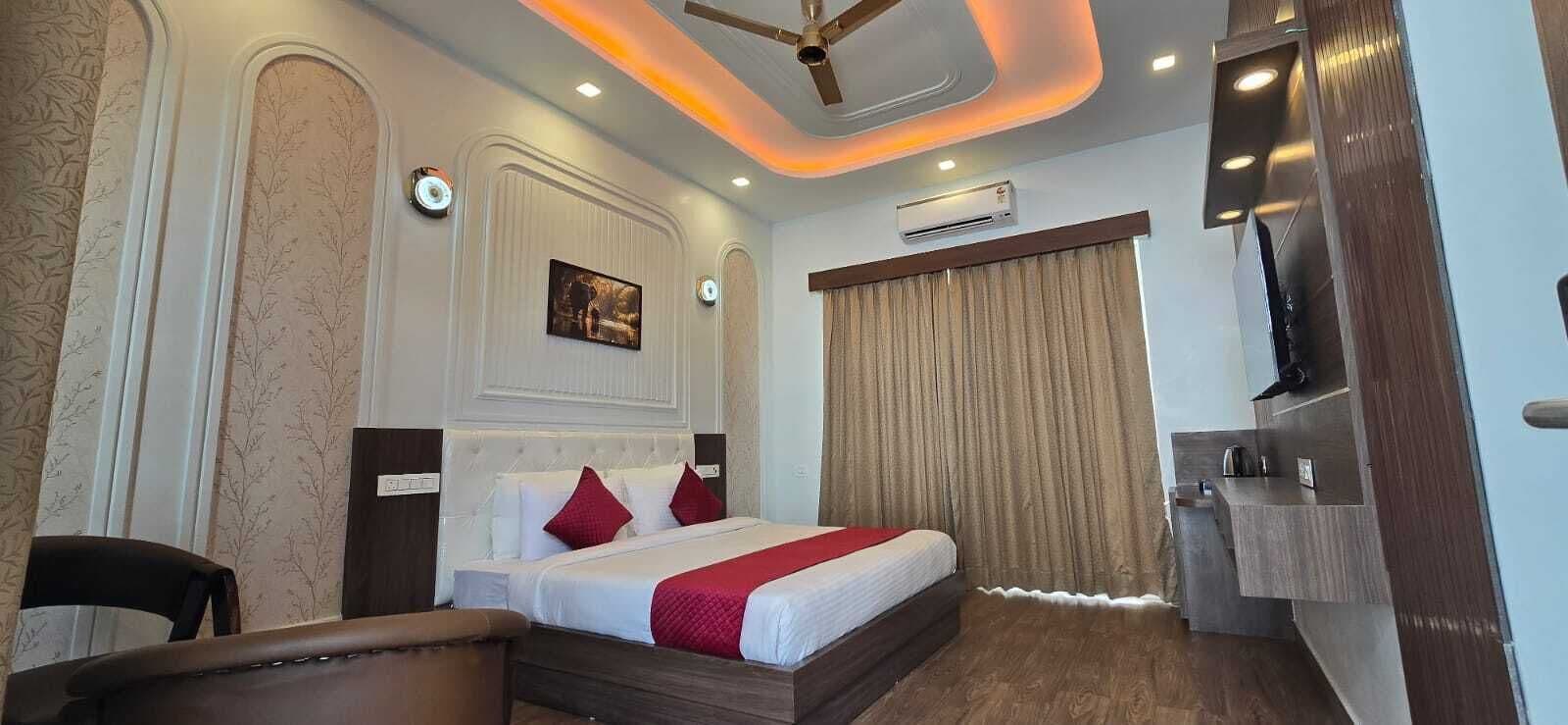 Luxury Double or Twin Room, Balcony, Garden View | Premium bedding, down comforters, memory foam beds, minibar