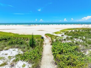 Exterior - Gulf & Bay Club - F306 (Siesta Key)