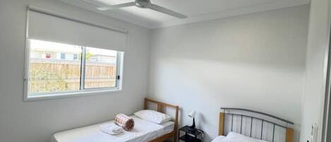 Ferro/asse da stiro, Wi-Fi, lenzuola