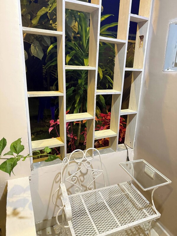 Apartment, 1 Bedroom, Smoking, Garden View | Property grounds