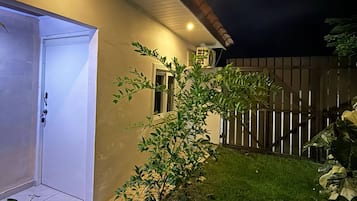 Apartment, 1 Bedroom, Smoking, Garden View | Kawasan hartanah