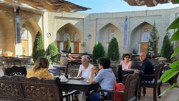 Ristorazione all'aperto