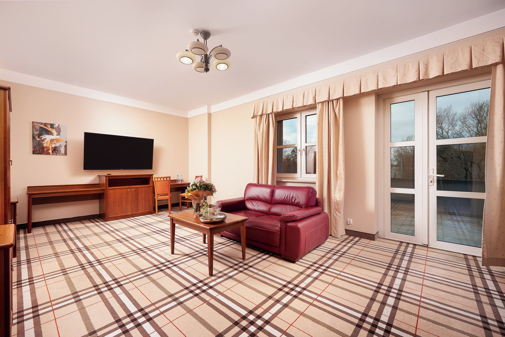 Deluxe Apartment | Living room