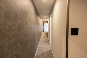 Comfort Quadruple Room | Free WiFi, bed sheets - Tabi and.-light-hakata01 (Fukuoka)