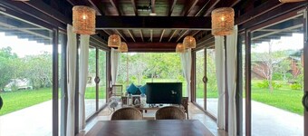 Nachan The Antique Courtyard 