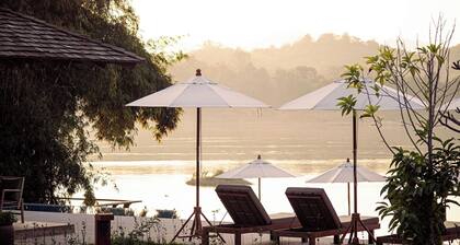 Nachan The Antique Courtyard