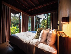 Double or Twin Room, Garden View | Free minibar items, in-room safe, desk, blackout drapes - Nachan The Antique Courtyard (Chiang Khan)