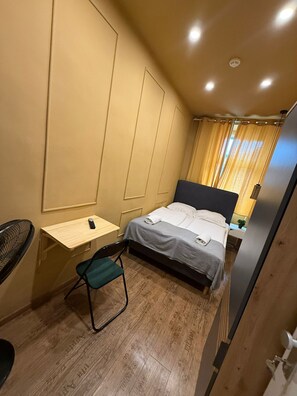 Apartamento básico | Ferros/tábuas de passar roupa, Wi-Fi de cortesia