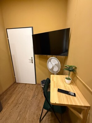 Basic Apartment | Exterior - Group Stay 4BR Near Westbahnhof (Vienna)