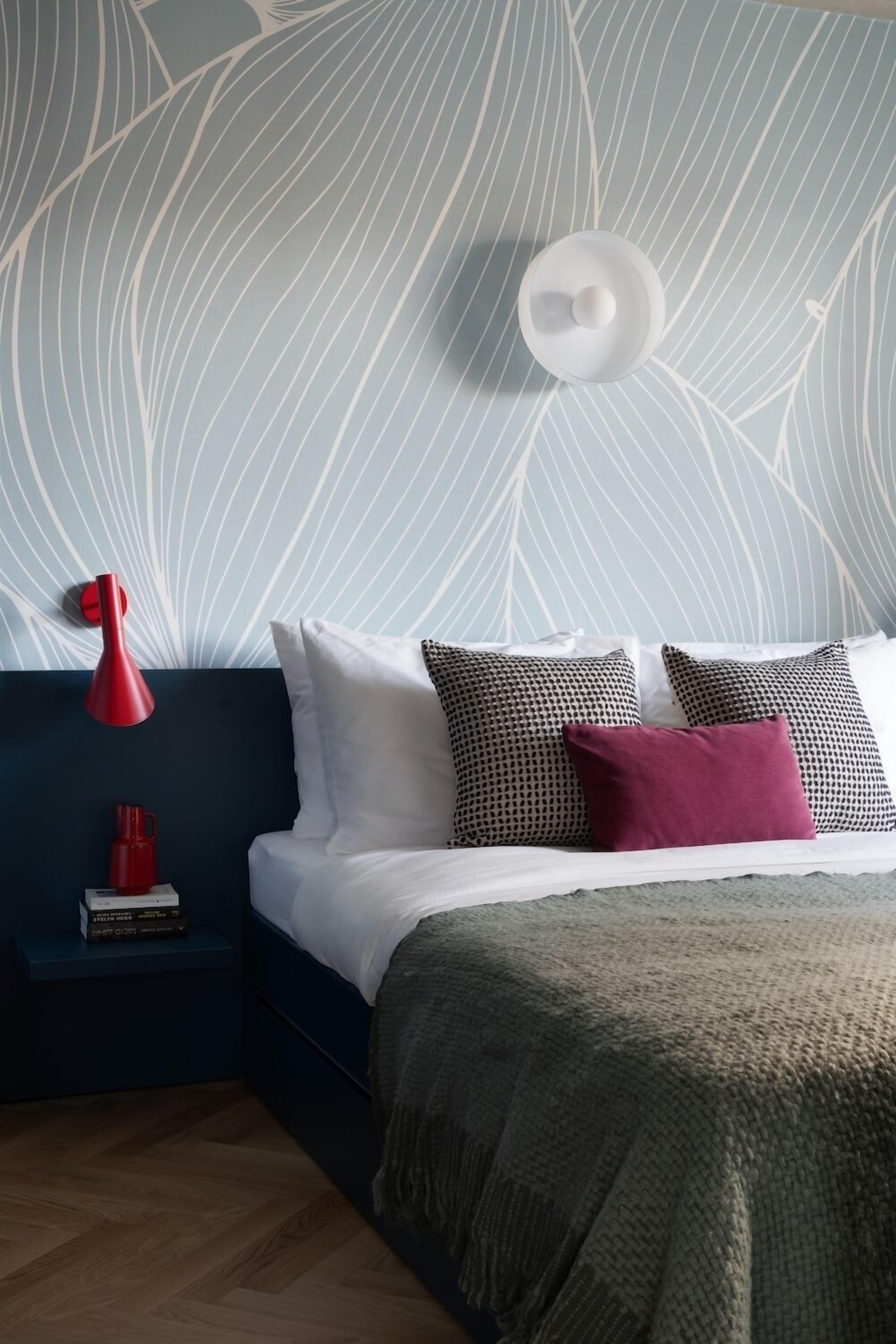 Deluxe Studio Suite, Non Smoking | Desk, laptop workspace, free WiFi