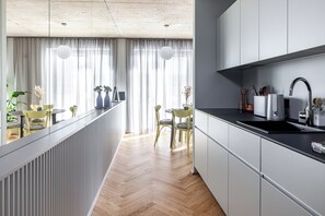 Fridge, microwave, stovetop, dishwasher - Tribera Vienna Erdberg (Vienna)