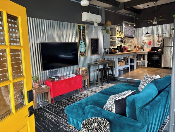 TV, offices
