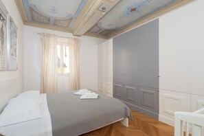 2 chambres, bureau, Wi-Fi, draps fournis