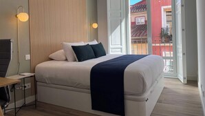 2 bedrooms, iron/ironing board, WiFi, bed sheets - w* | Stylish 2BR w/ Sunny Terrace in Chueca (Madrid)
