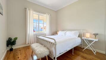 Apartment | 3 bedrooms, laptop workspace, iron/ironing board, bed sheets