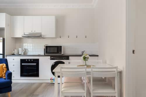 Apartment | Dining