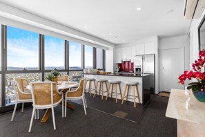 تناول الطعام