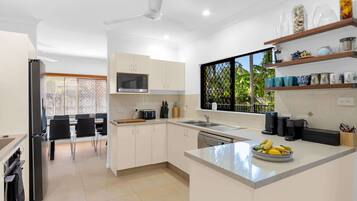 Apartment | Private kitchen