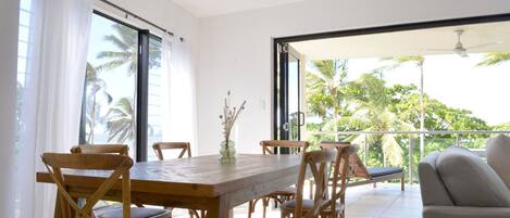 公寓 | 室外用餐