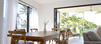 Beachfront 3-bed With Pool & Stunning Ocean Views