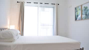 Apartment | 3 bedrooms, iron/ironing board, bed sheets