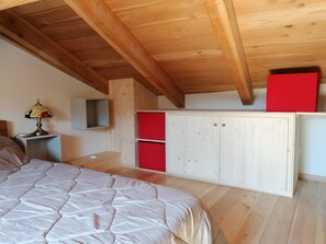 Fer et planche à repasser, Wi-Fi, draps fournis